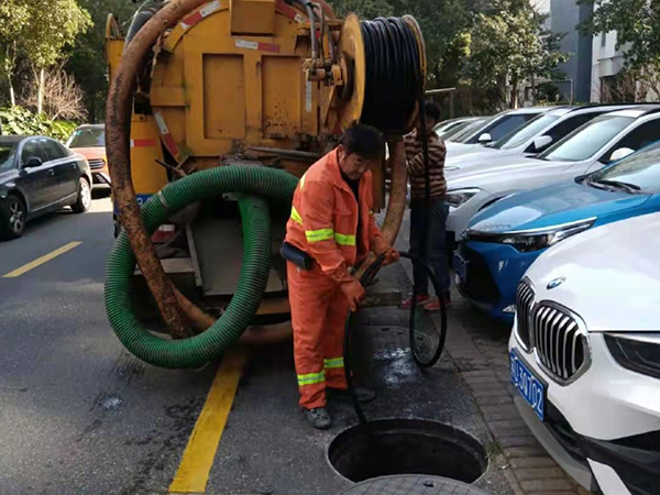 隆昌排污管道清淤