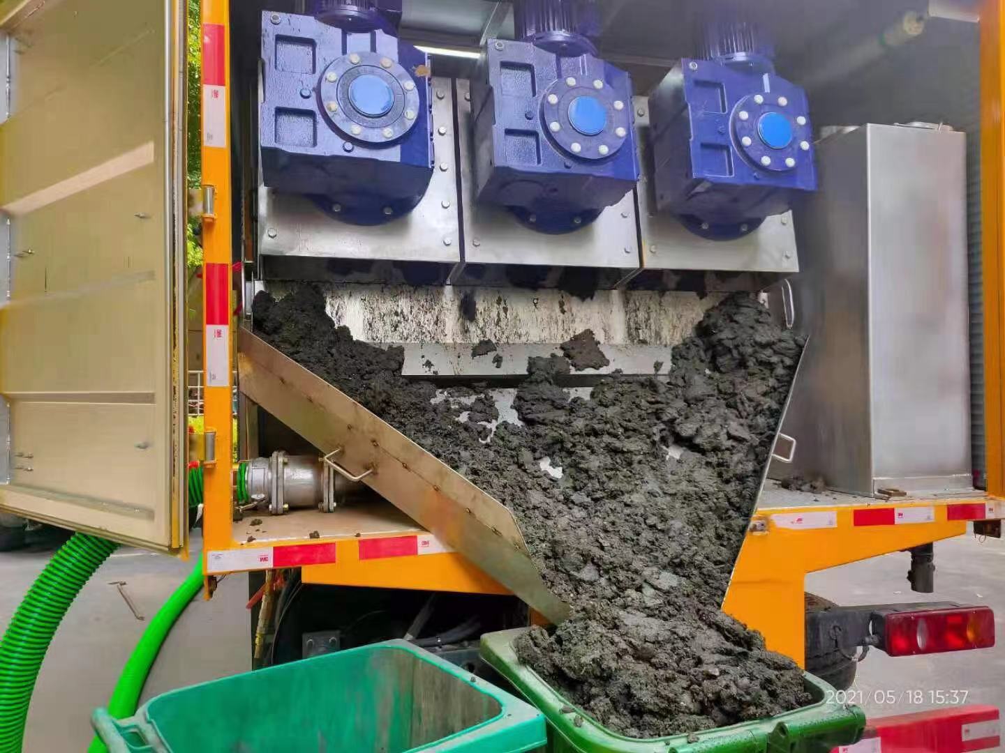 隆昌化粪池清掏城市维护站-泥浆净化干湿分离处理